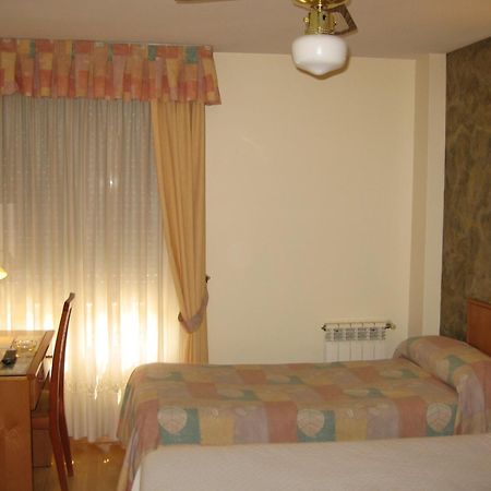Hotel Camargo Igollo Bagian luar foto