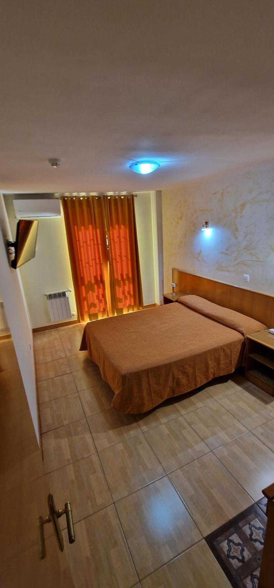 Hotel Camargo Igollo Bagian luar foto