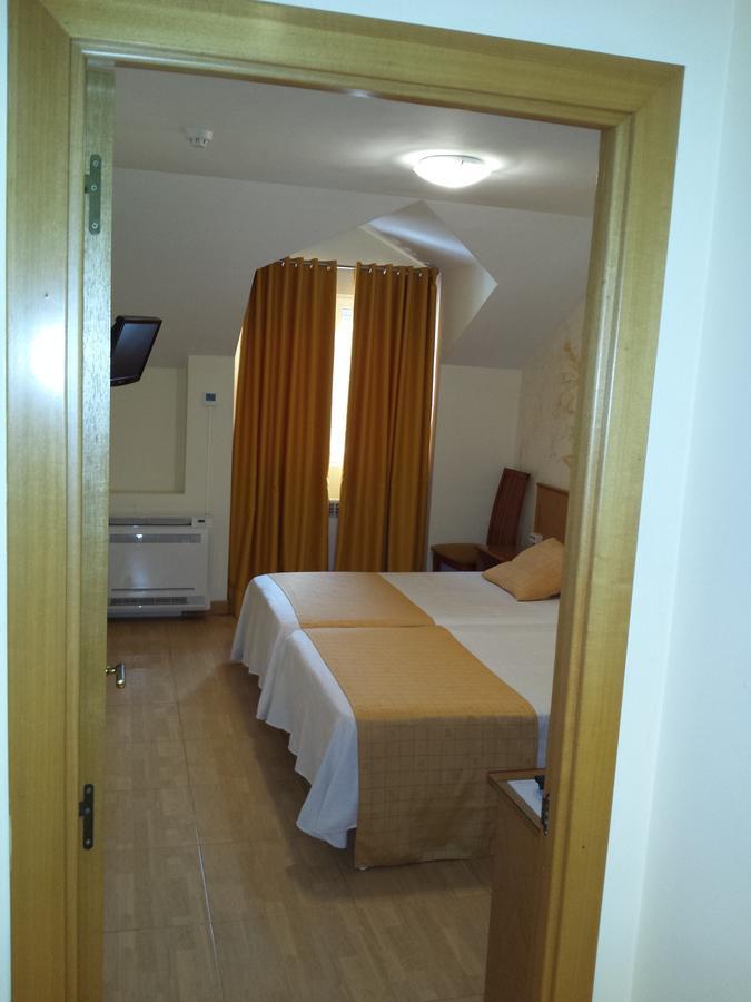Hotel Camargo Igollo Bagian luar foto