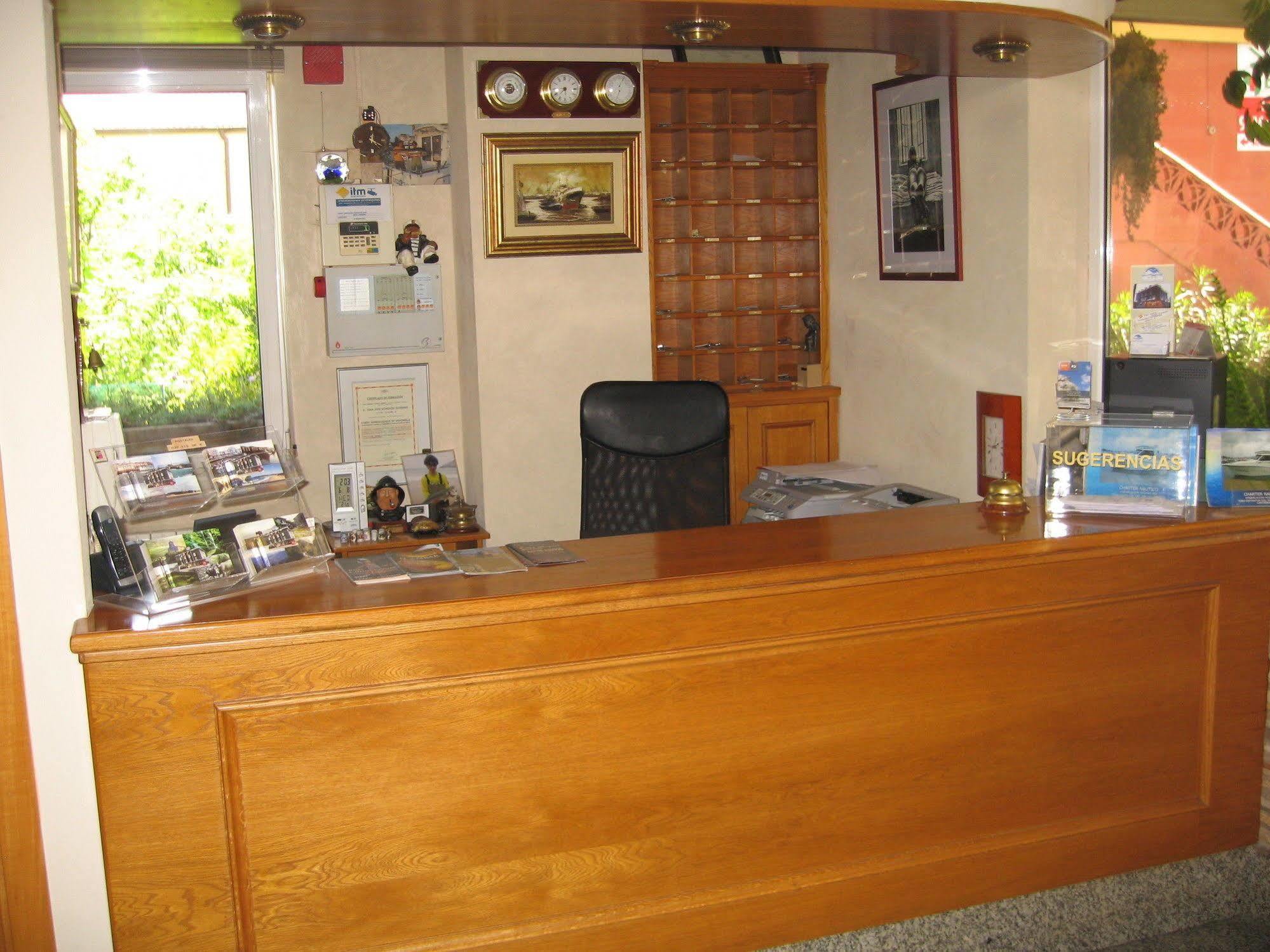 Hotel Camargo Igollo Bagian luar foto
