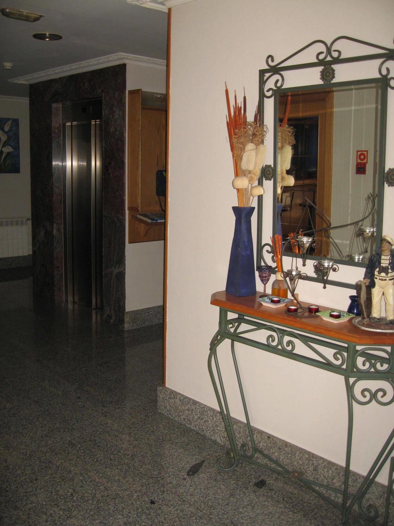 Hotel Camargo Igollo Bagian luar foto