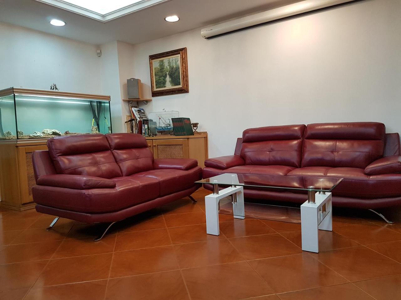 Hotel Camargo Igollo Bagian luar foto